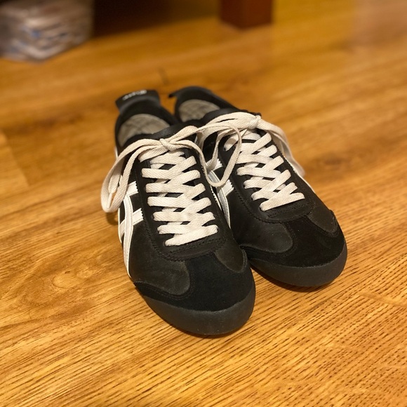 Onitsuka Tiger Mexico 66 Black Sneaker - Picture 5 of 8